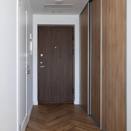 Modern Luxury In Old Town *