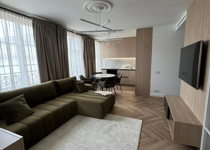 Modern Luxury In Old Town Διαμέρισμα *